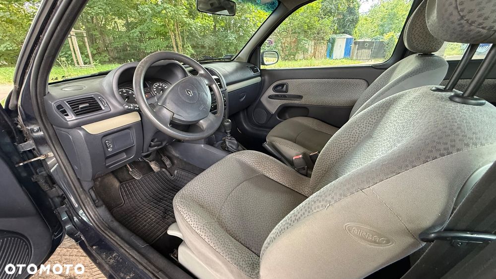 Renault Clio 1.2 16V Campus - 7