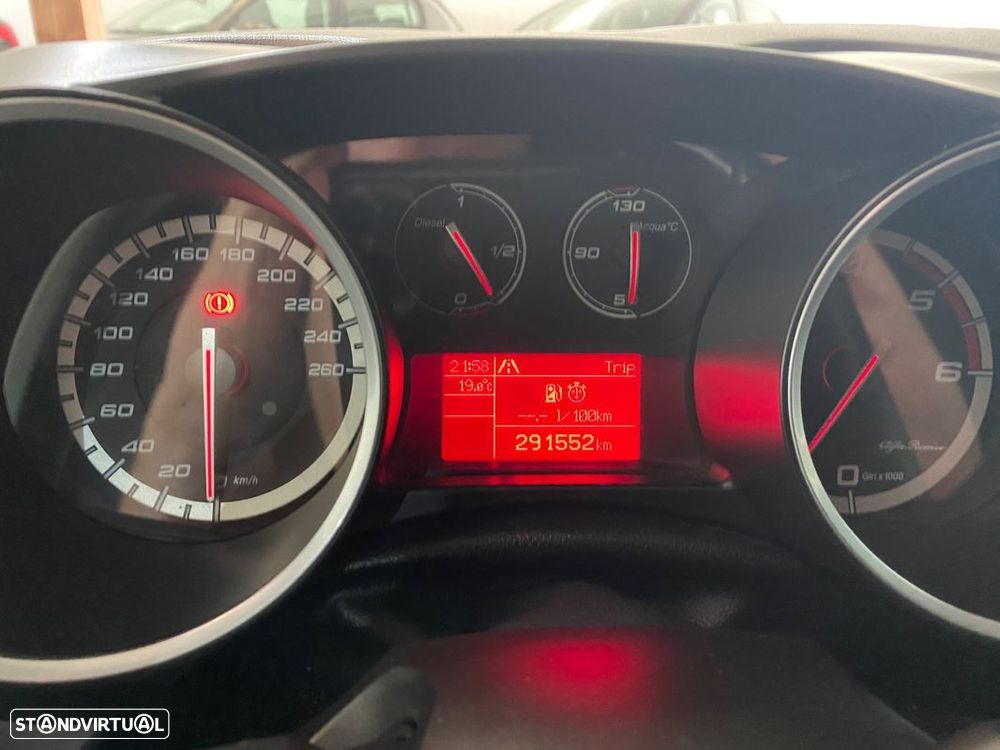 Alfa Romeo Giulietta 2.0 JTDm Distinctive - 12
