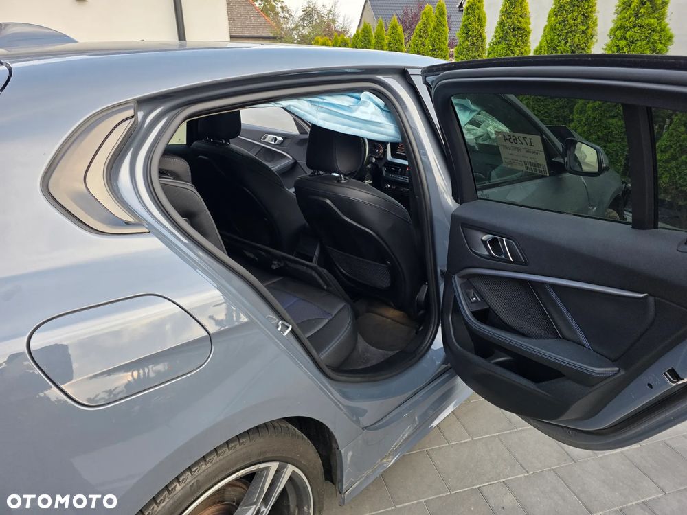 BMW Seria 1 - 25