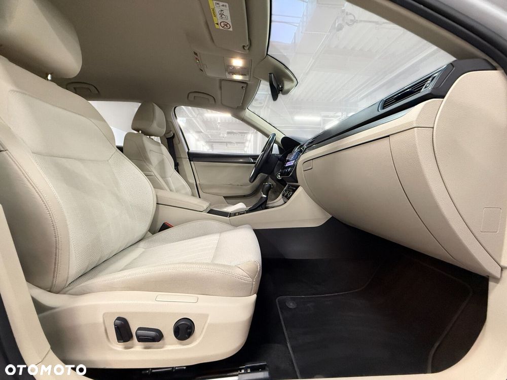 Skoda Superb 1.5 TSI ACT Style DSG - 22