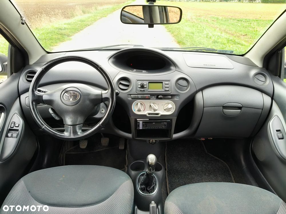 Toyota Yaris 1.4 D-4D Luna - 8