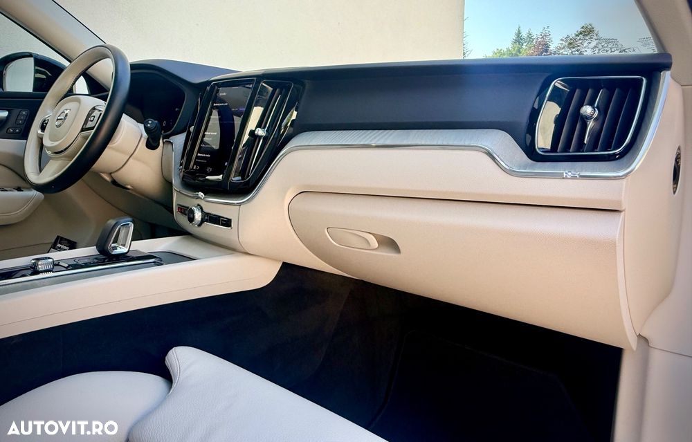 Volvo XC 60 B4 D AWD Geartronic RDesign - 12