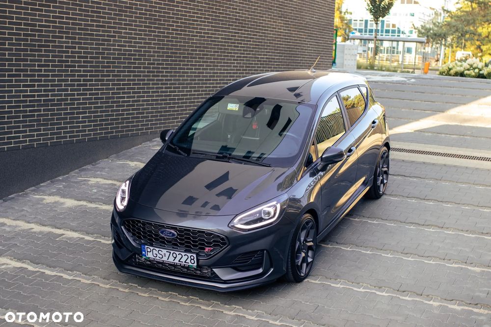 Ford Fiesta - 8