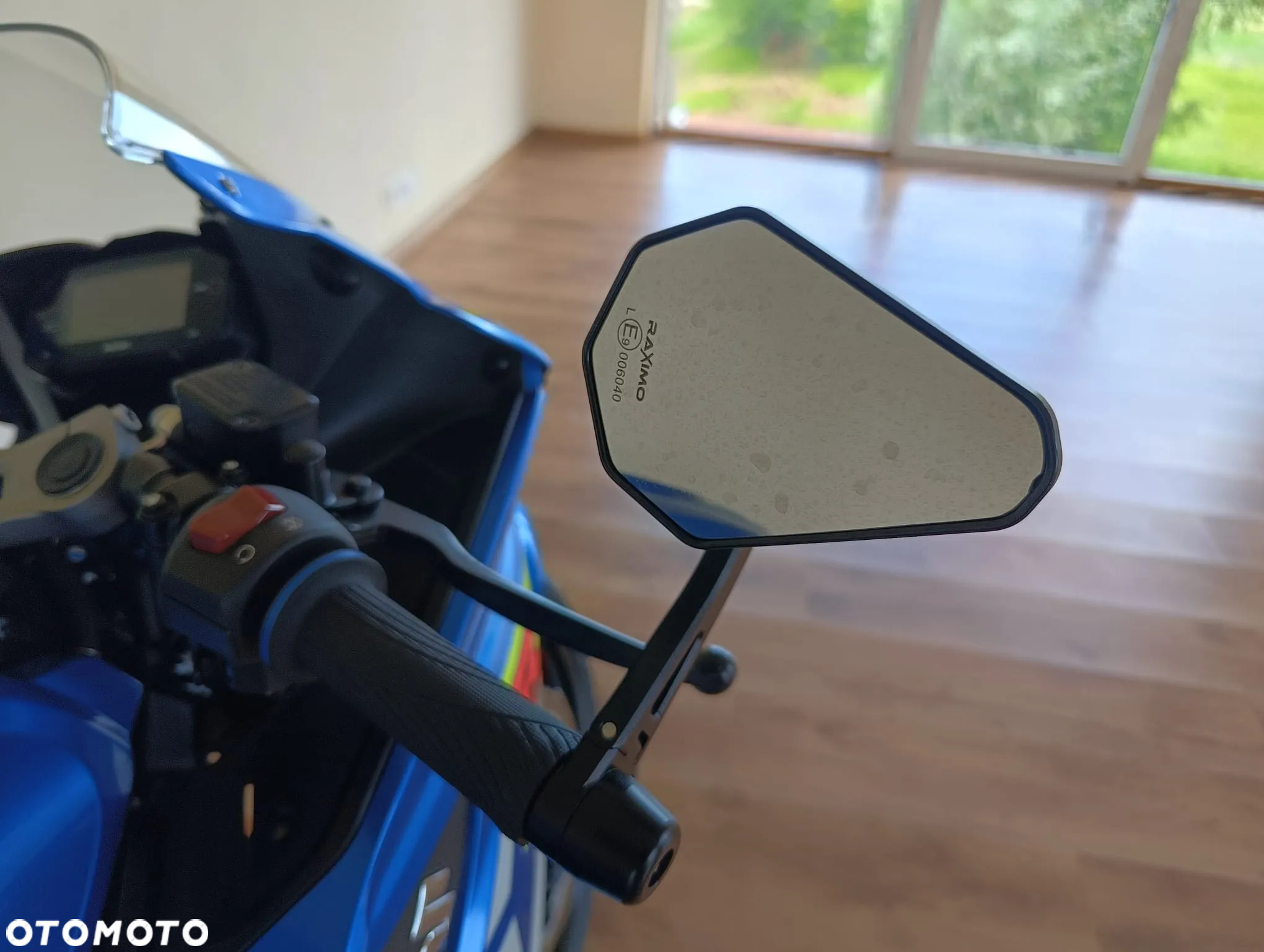 Suzuki GSX-R - 11