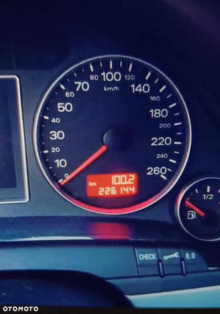Audi A4 Avant - 1