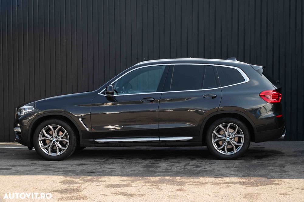 BMW X3 xDrive20i AT xLine - 9