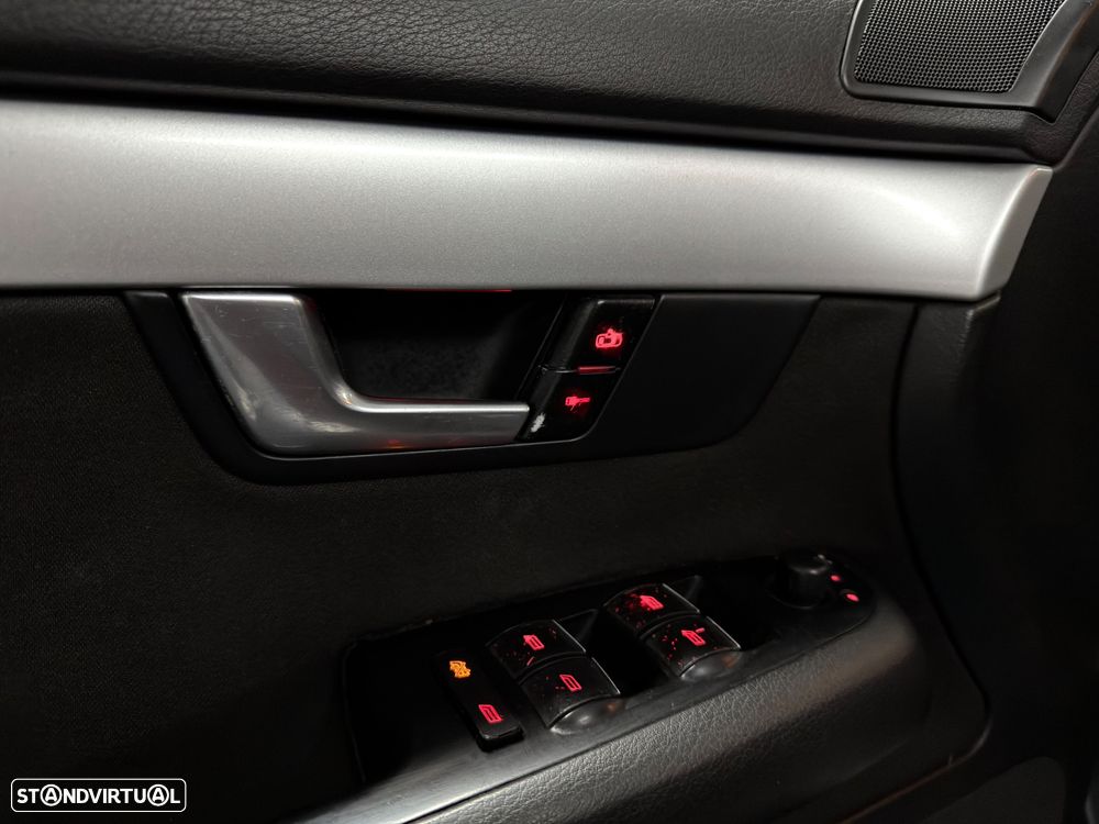 Audi A4 1.6 Sport - 10