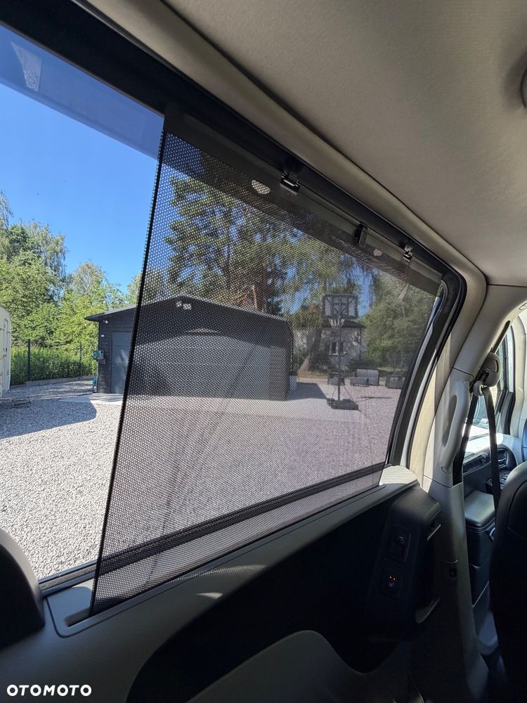 Lancia Voyager 2.8CRD Platinum - 13
