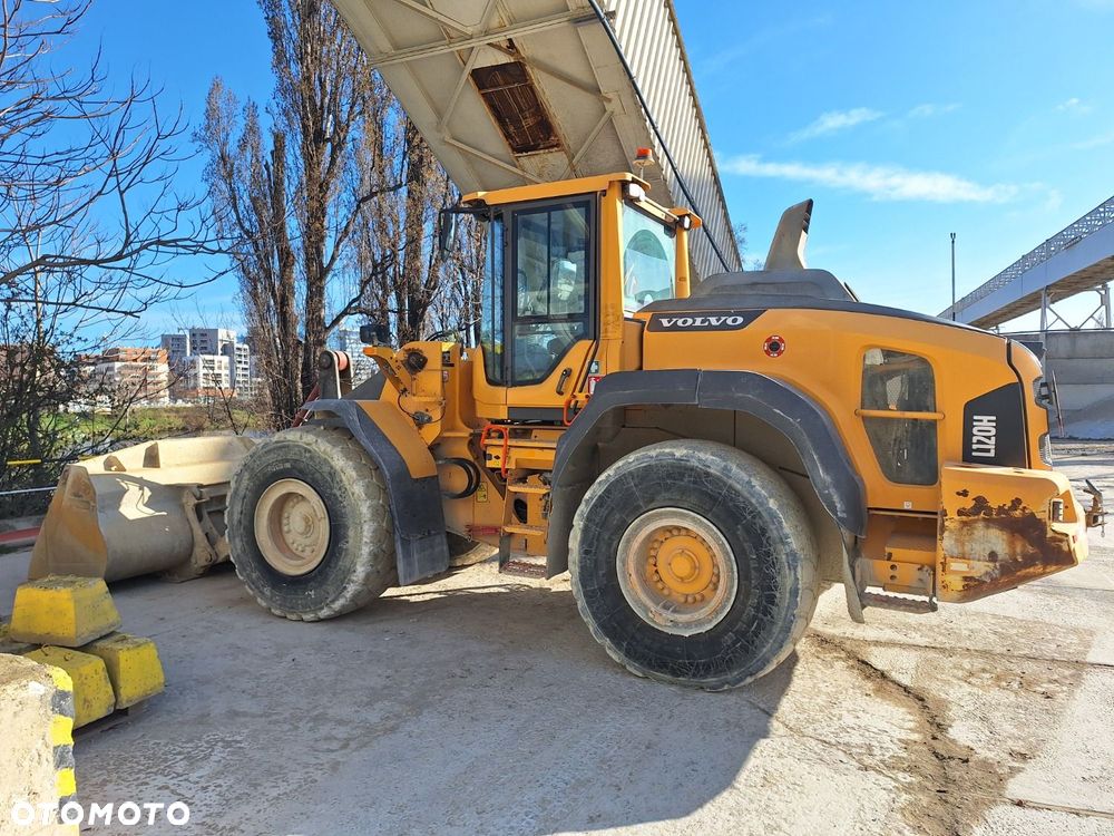 Volvo L 120 H 4X4 - 8