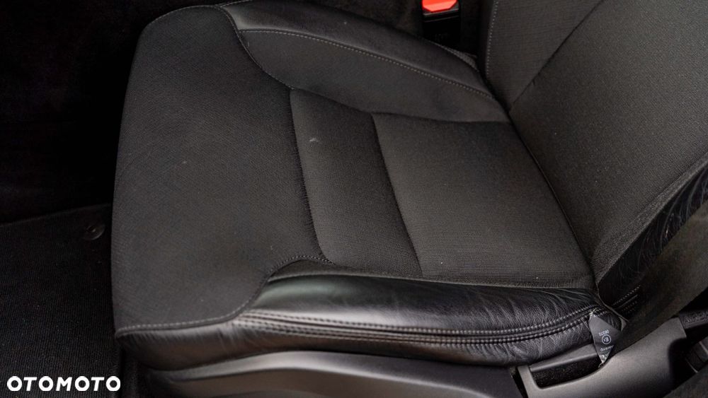 Volvo V60 D3 Momentum Core - 10