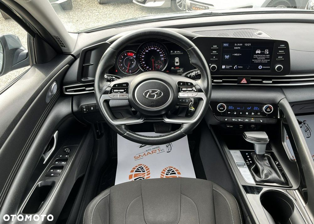 Hyundai Elantra 1.6 Smart CVT - 11