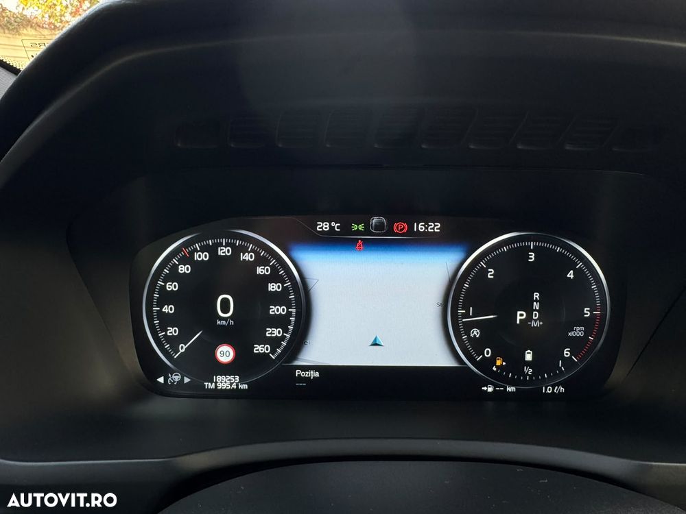 Volvo XC 90 B5 MHEV AWD 7 locuri Momentum Pro - 18