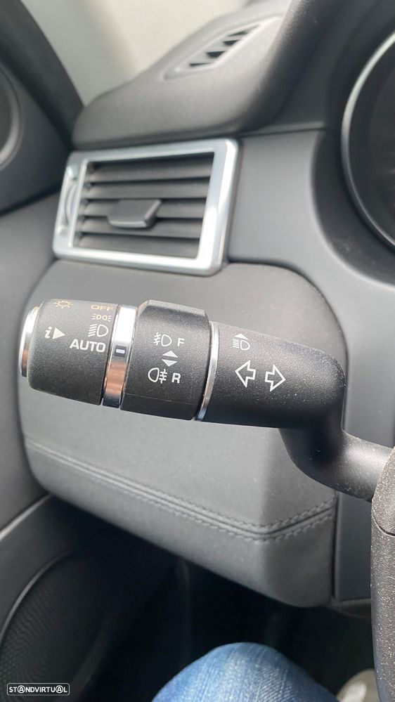 Land Rover Discovery Sport 2.0 TD4 SE - 33