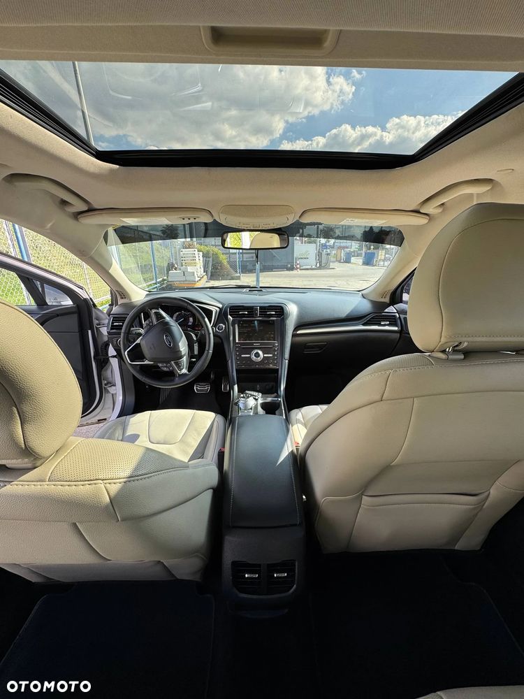 Ford Mondeo - 17