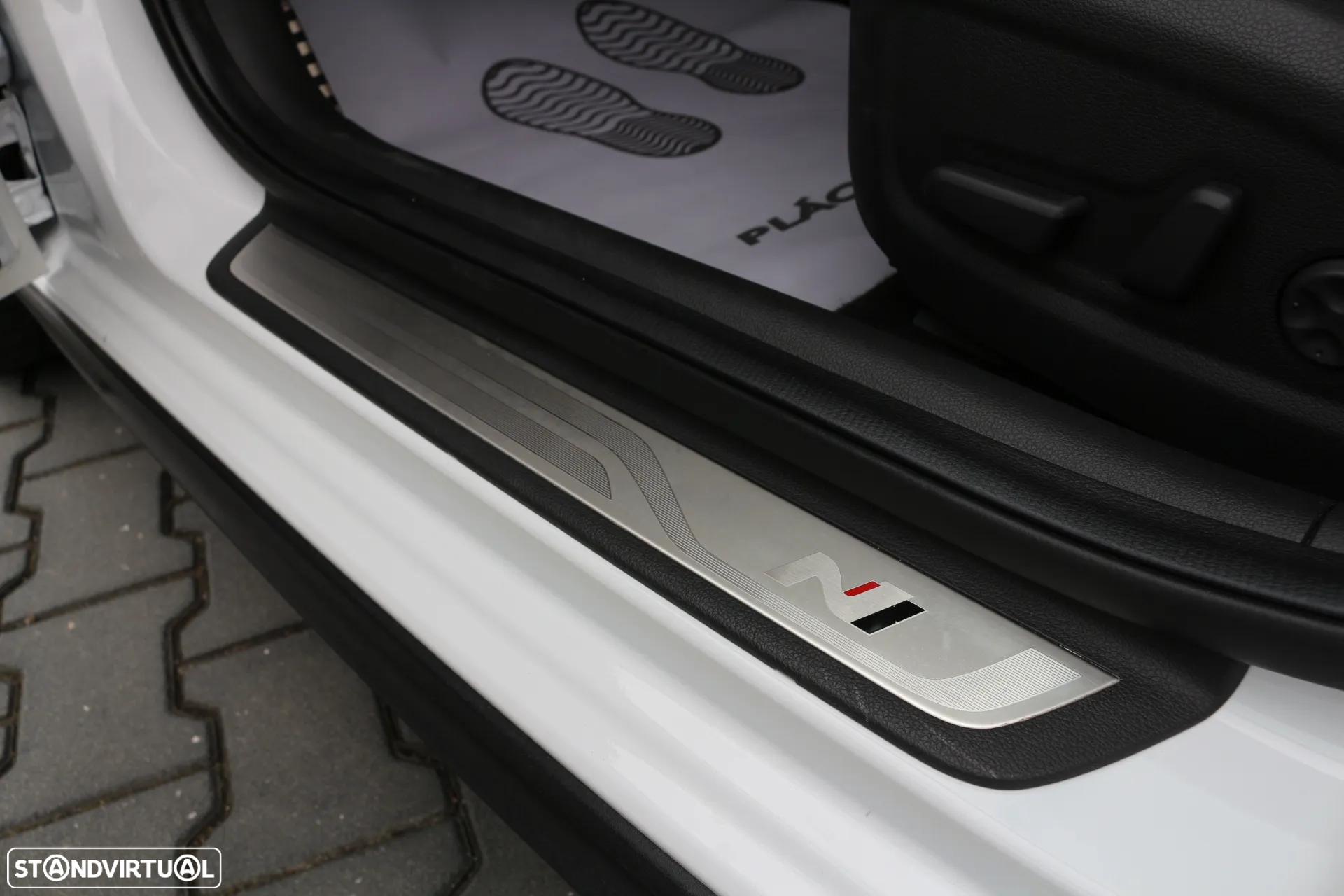 Hyundai i30 N 2.0 T-GDi Performance Pack - 40