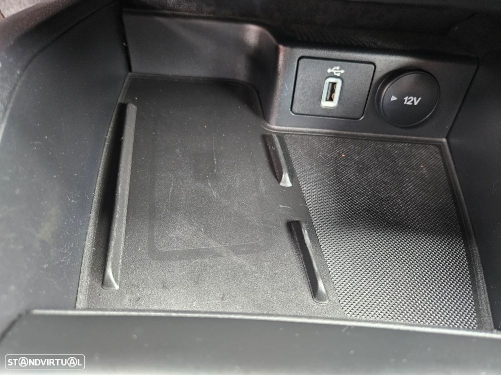 Ford Focus SW 1.0 EcoBoost MHEV ST-Line - 30