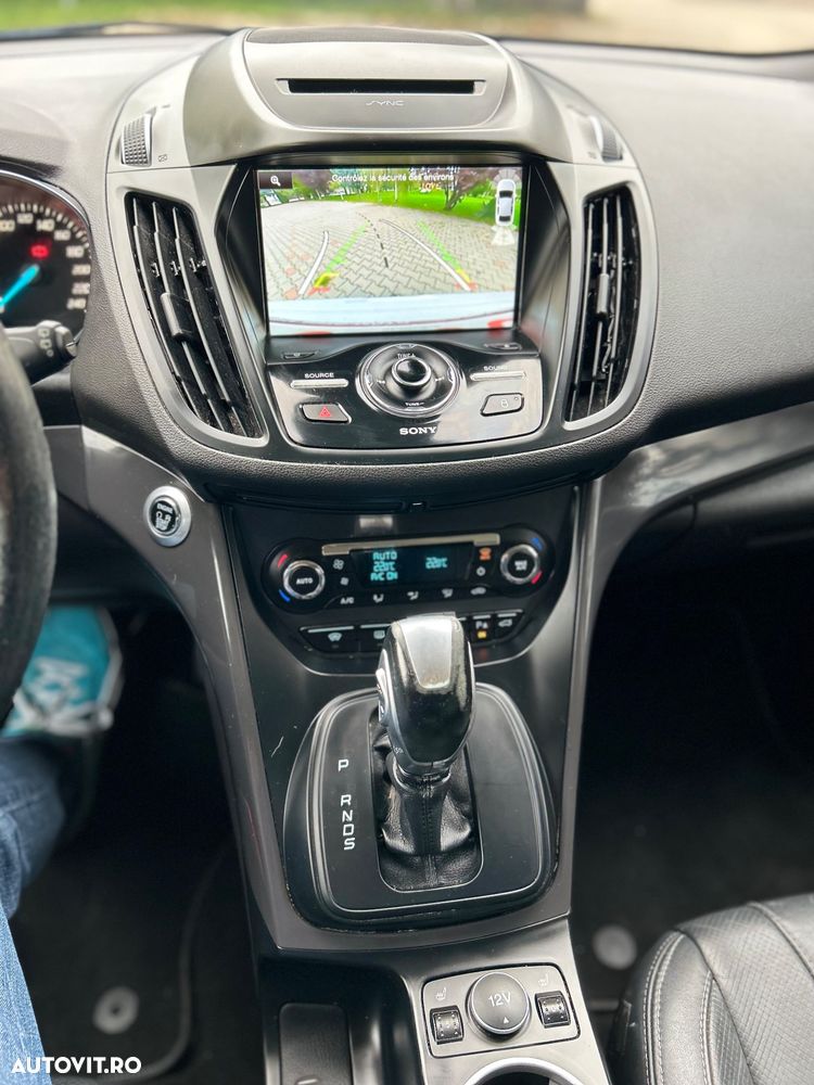 Ford Kuga - 9