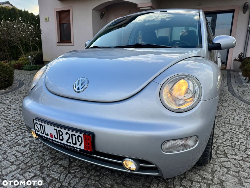 Volkswagen New Beetle 1.6 Arte - 13