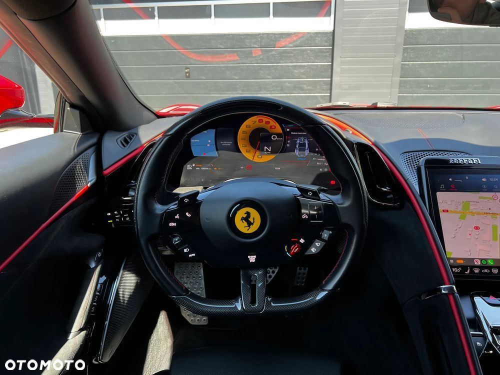 Ferrari Roma - 12
