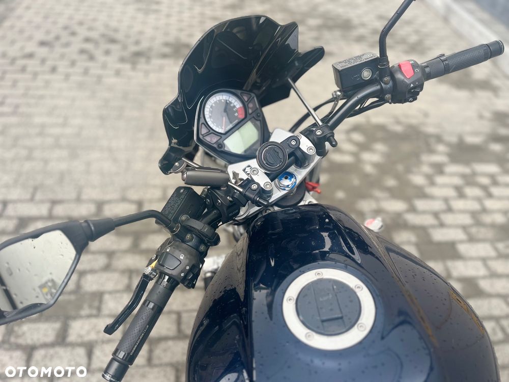 Suzuki SV - 8