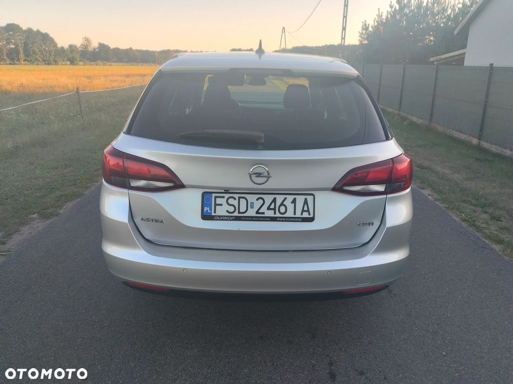 Opel Astra 1.6 CDTI Dynamic - 8