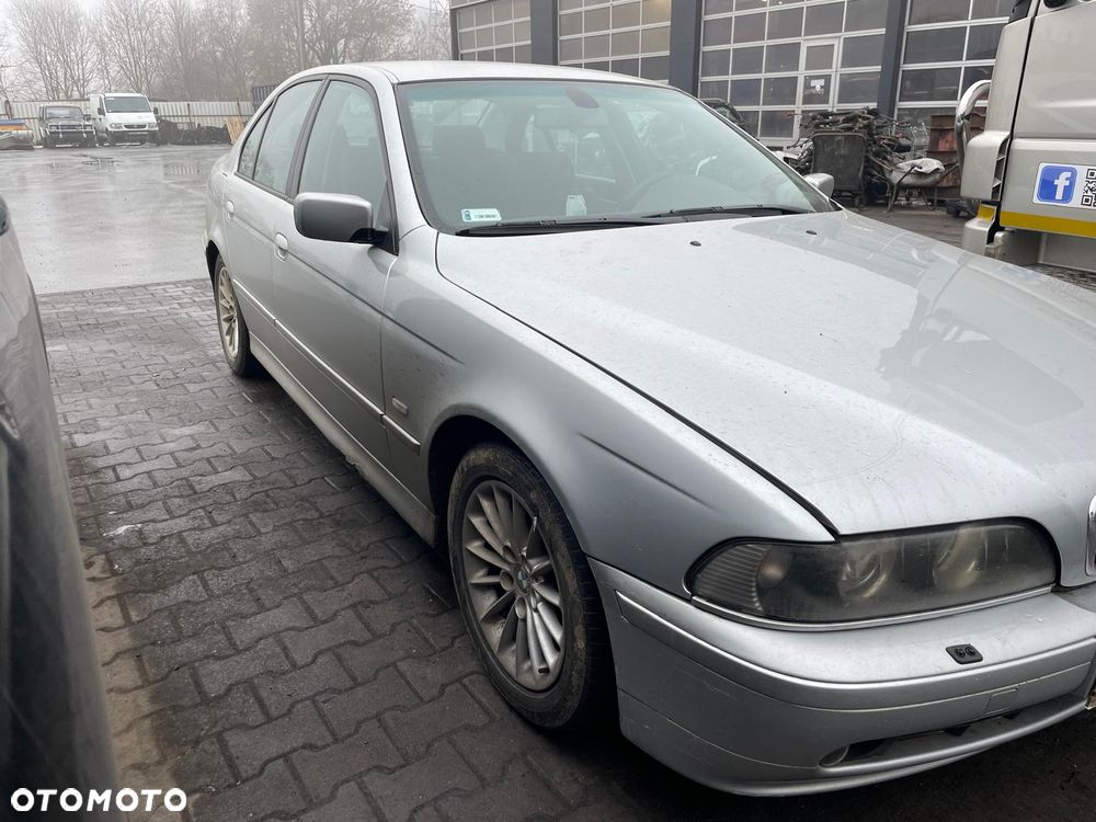 BMW 5 E39 Auto na części Kolor: TITANSILBER METALLIC (354) - 2