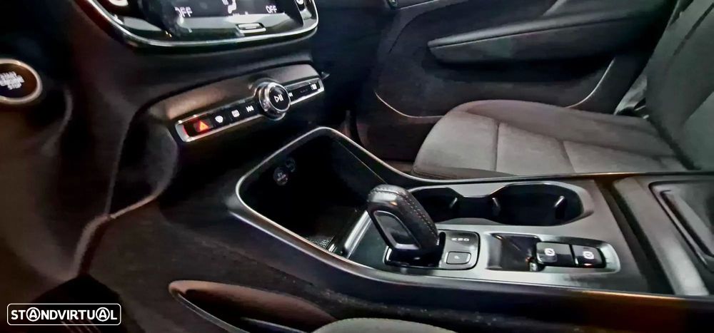 Volvo XC 40 1.5 T2 Momentum Plus Geartronic - 25