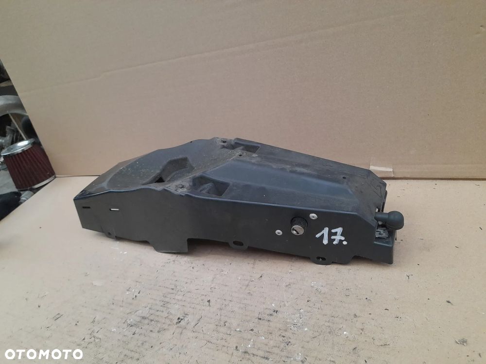 triumph tiger sport 2013 - 2014 osłona owiewka obudowa siedzenia - 3