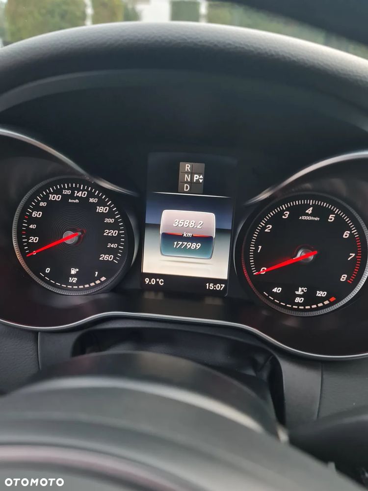 Mercedes-Benz Klasa C 180 7G-TRONIC - 19