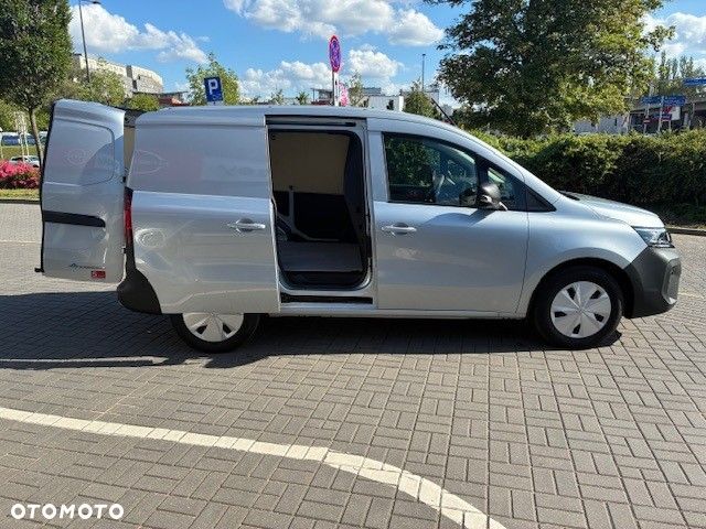 Nissan TOWNSTAR - 12