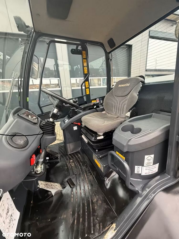 Komatsu WA70 M-8E0 - 17