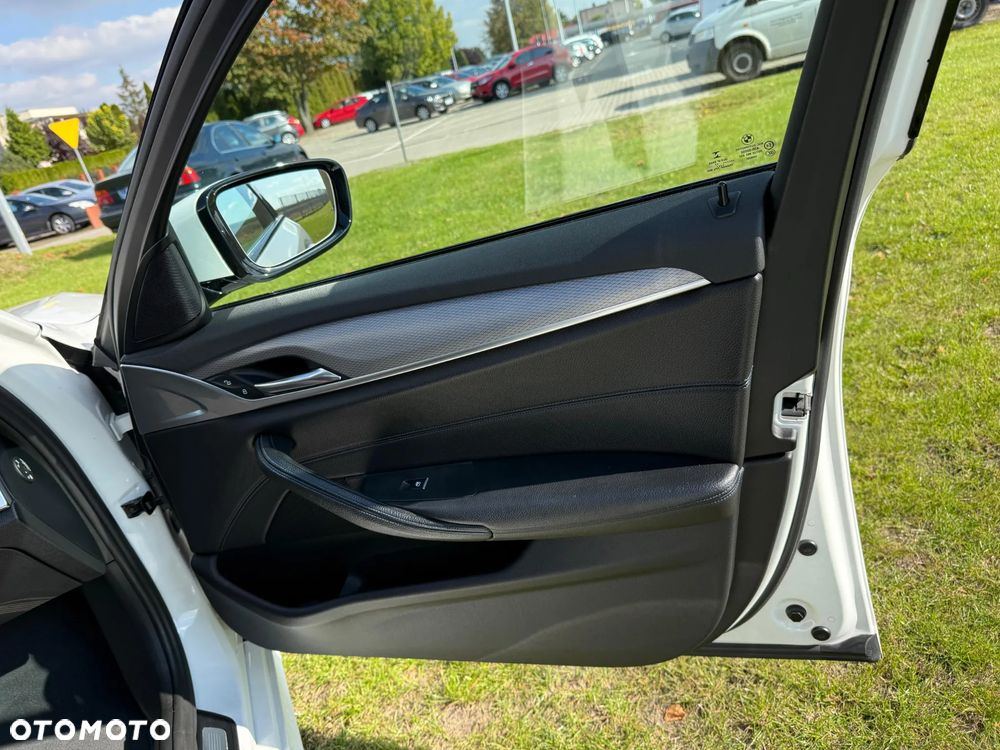 BMW Seria 5 520d xDrive M Sport sport - 30