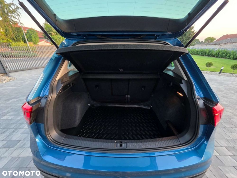 Volkswagen Touran - 30