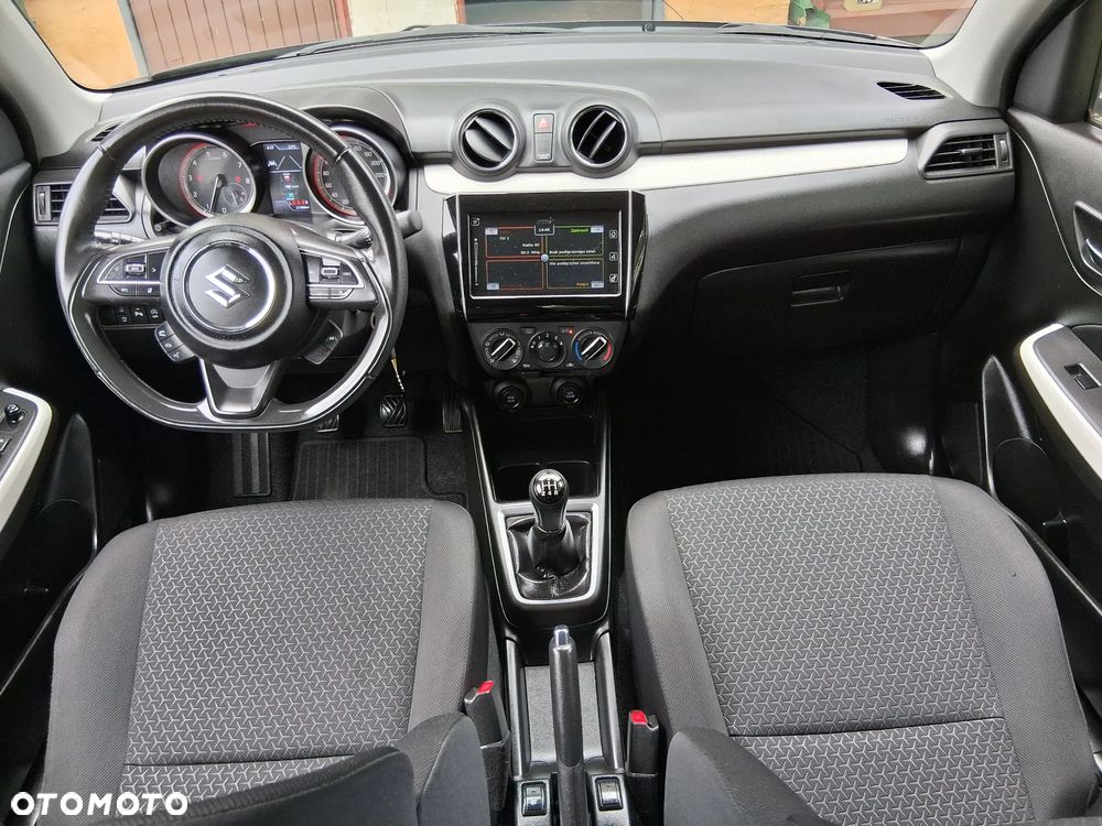 Suzuki Swift - 12