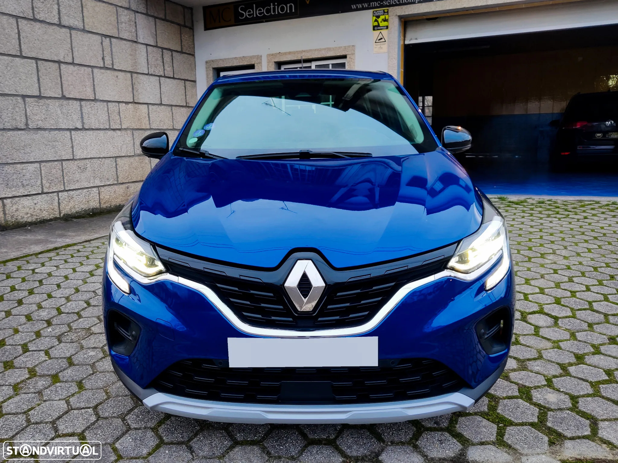 Renault Captur TCe 100 BUSINESS EDITION - 2