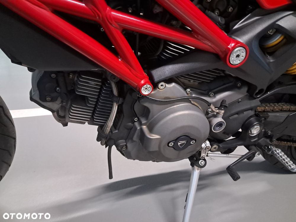 Ducati Monster - 17
