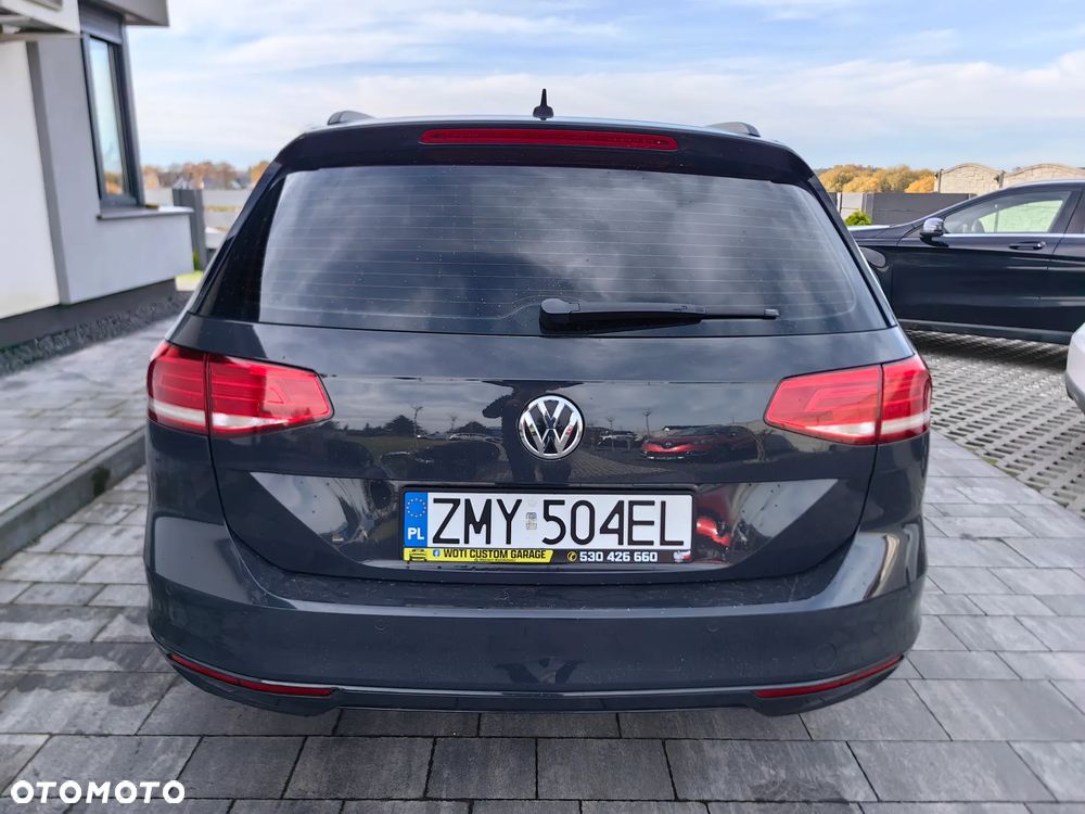 Volkswagen Passat Variant 2.0 TDI SCR DSG BlueMotion Comfortline - 26