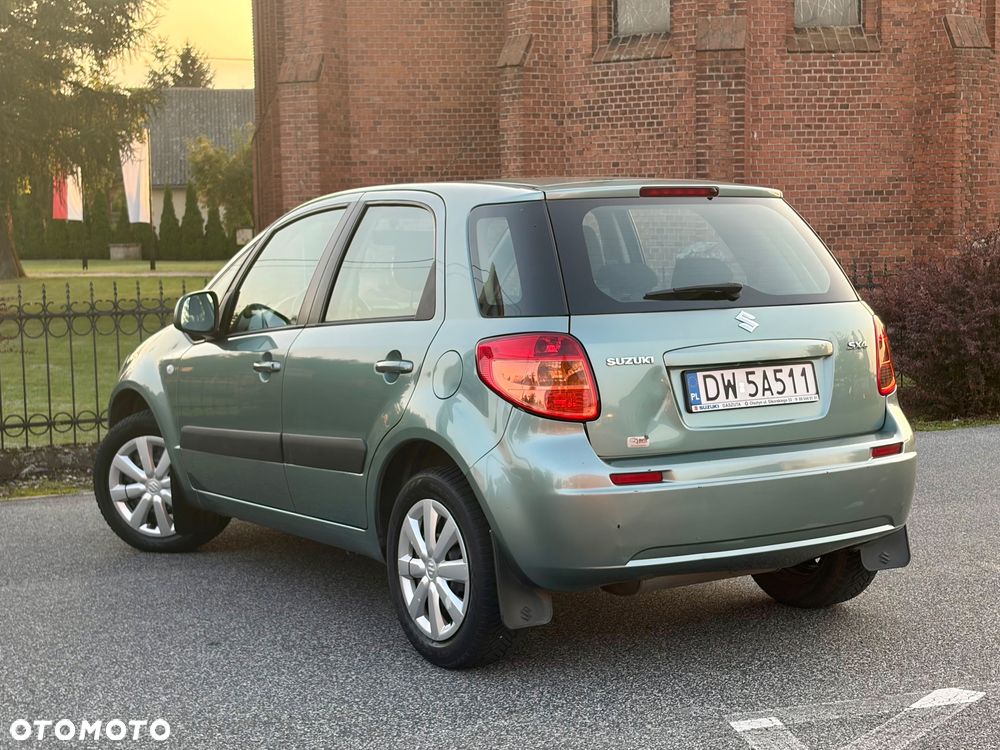 Suzuki SX4 - 8