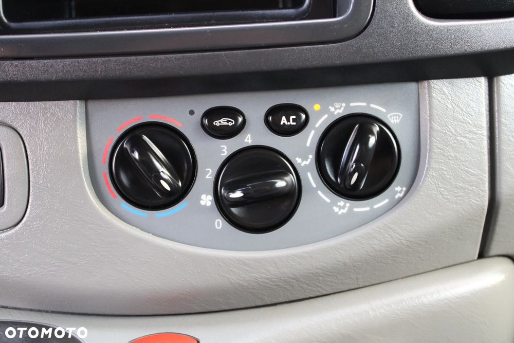 Opel Vivaro L2H1 DPF Design Edition - 36