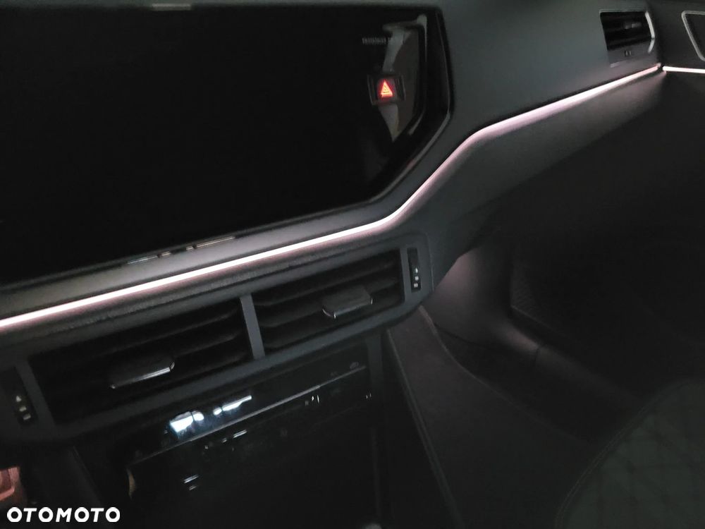 Volkswagen Polo 1.0 TSI OPF DSG R-Line - 37
