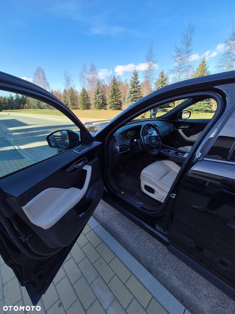 Jaguar F-Pace 2.0 i4D AWD Prestige - 14