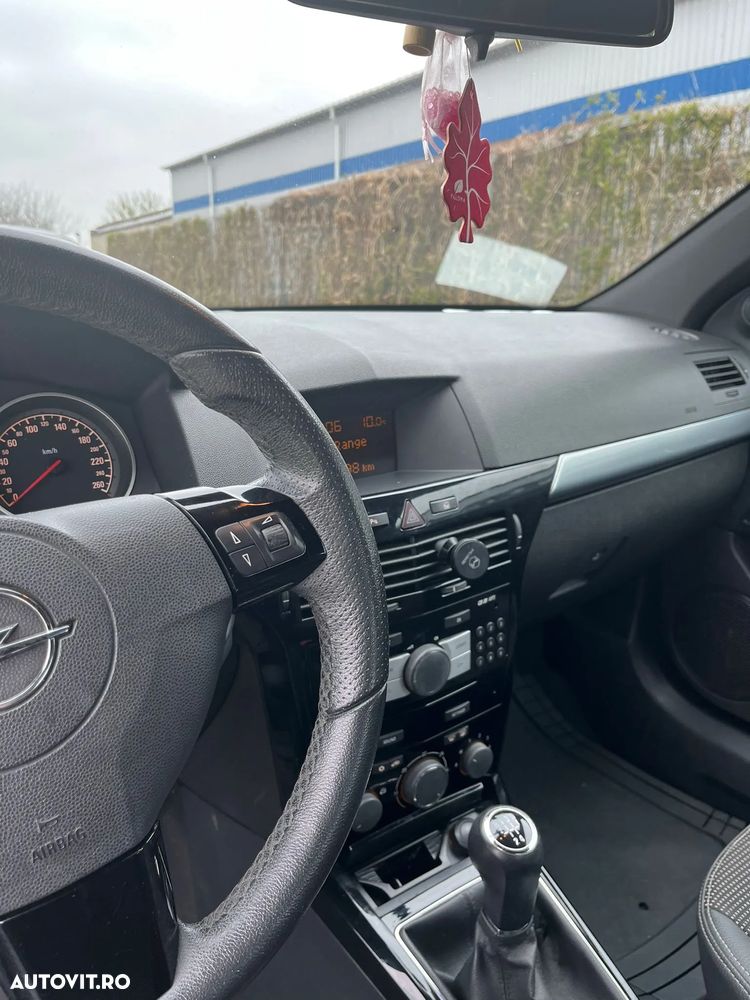 Opel Astra - 10