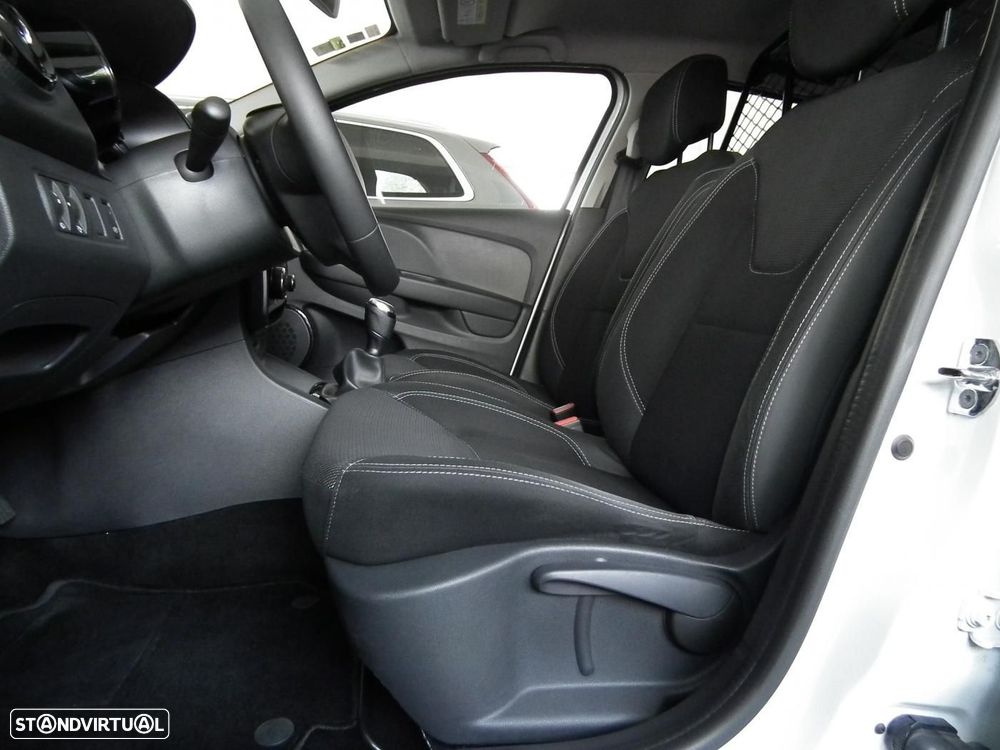 Renault Clio Van 1.5 dCi Limited - 9