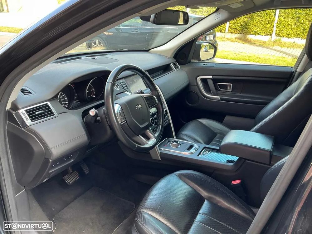 Land Rover Discovery Sport 2.0 TD4 SE Auto - 9