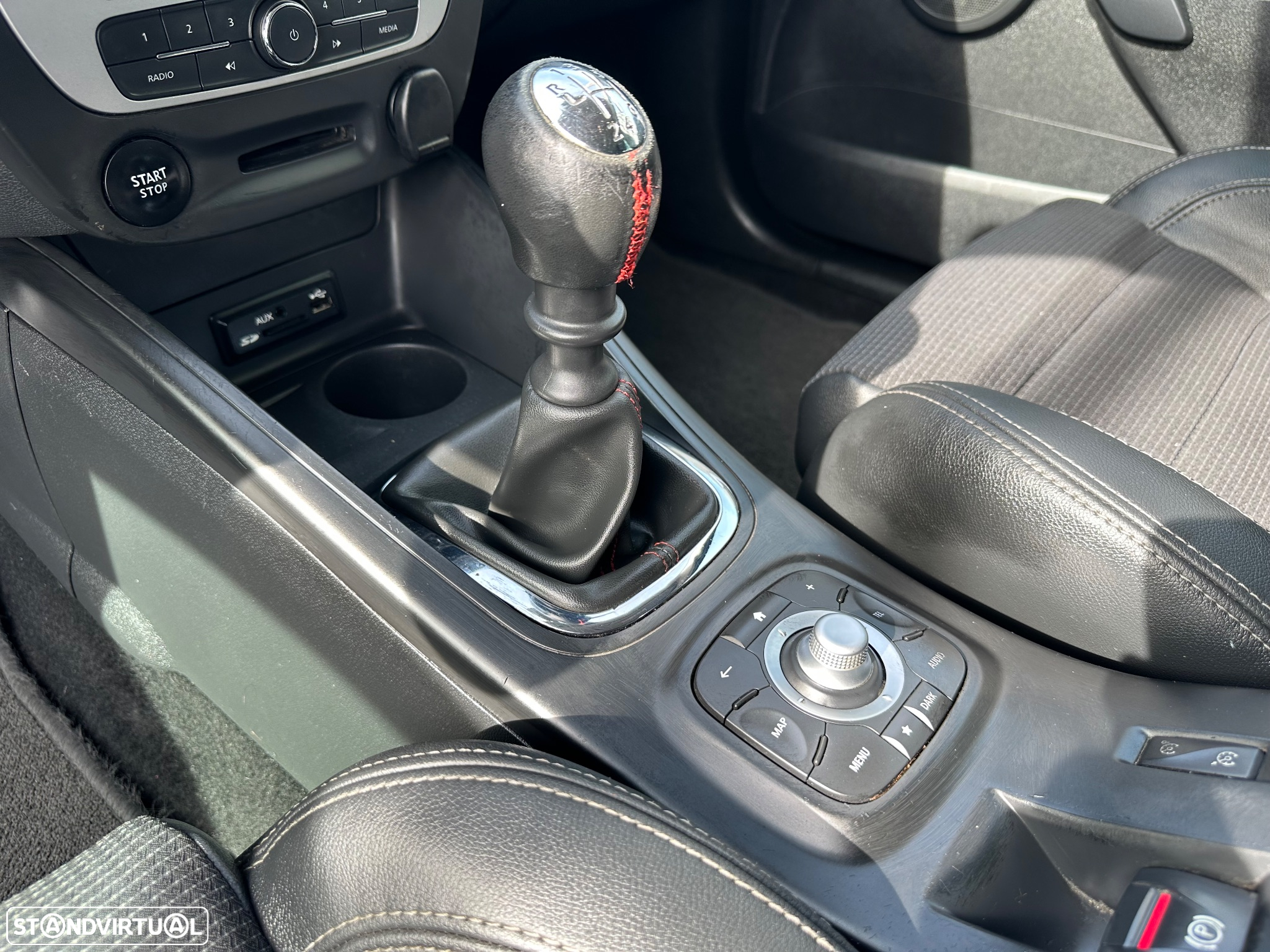 Renault Mégane Sport Tourer 1.5 dCi GT Line - 28