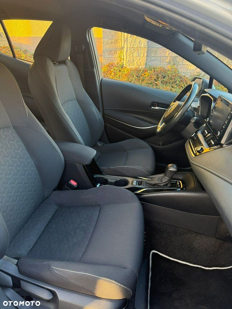 Toyota Corolla 1.8 Hybrid Comfort - 14