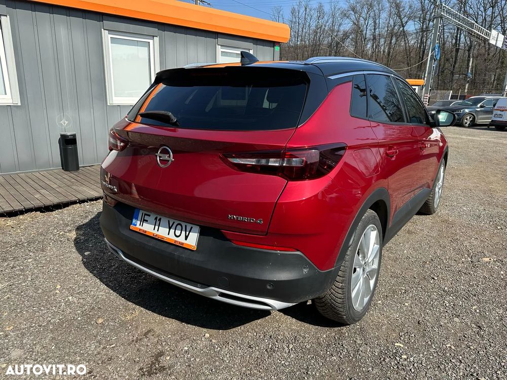 Opel Grandland X 1.6 Turbo Hybrid4 START/STOP 4x4 Aut. Inovation - 3