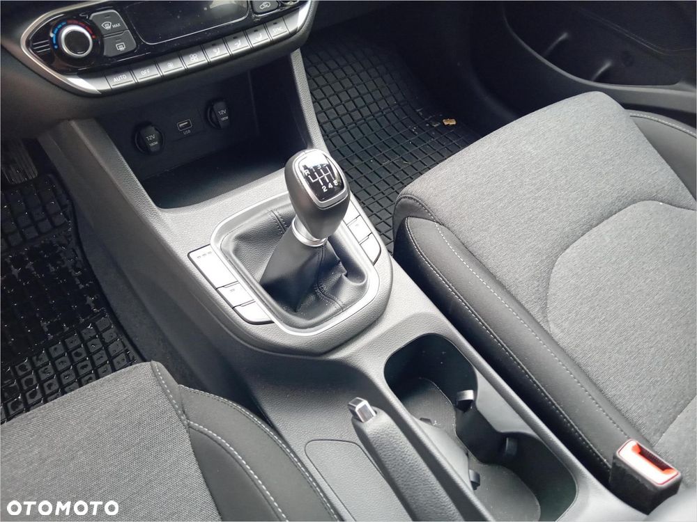 Hyundai i30 - 16
