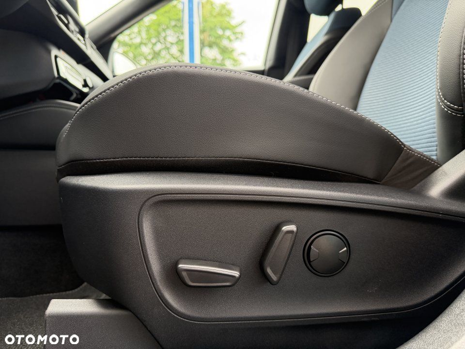 Ford Kuga - 16