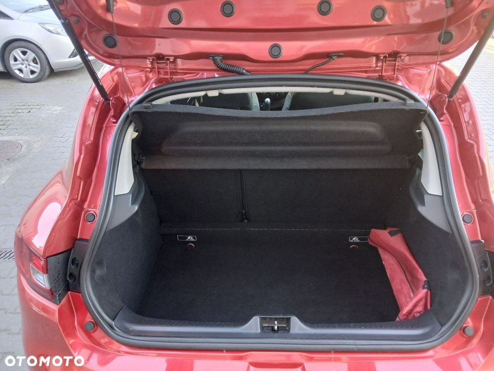 Renault Clio 1.2 16V Alize - 11